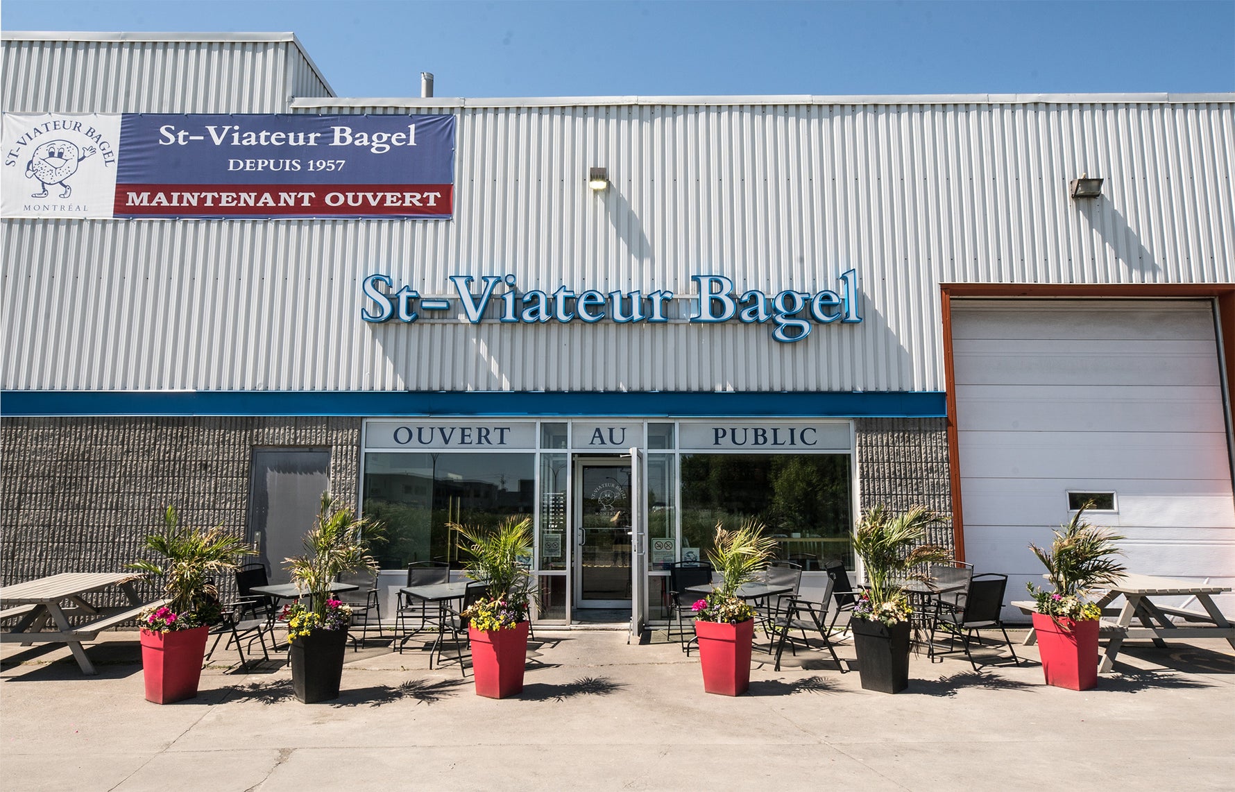 Front of St-Viateur Bagel store in Laval, Quebec.